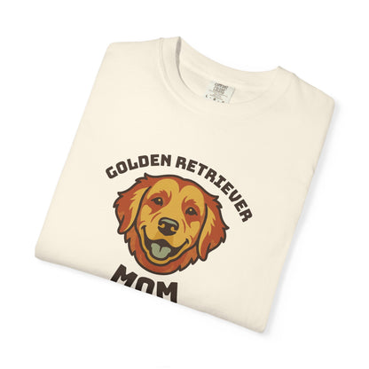 Golden Retriever Mom Shirt — Retro Dog Mom Gift Tee for Women