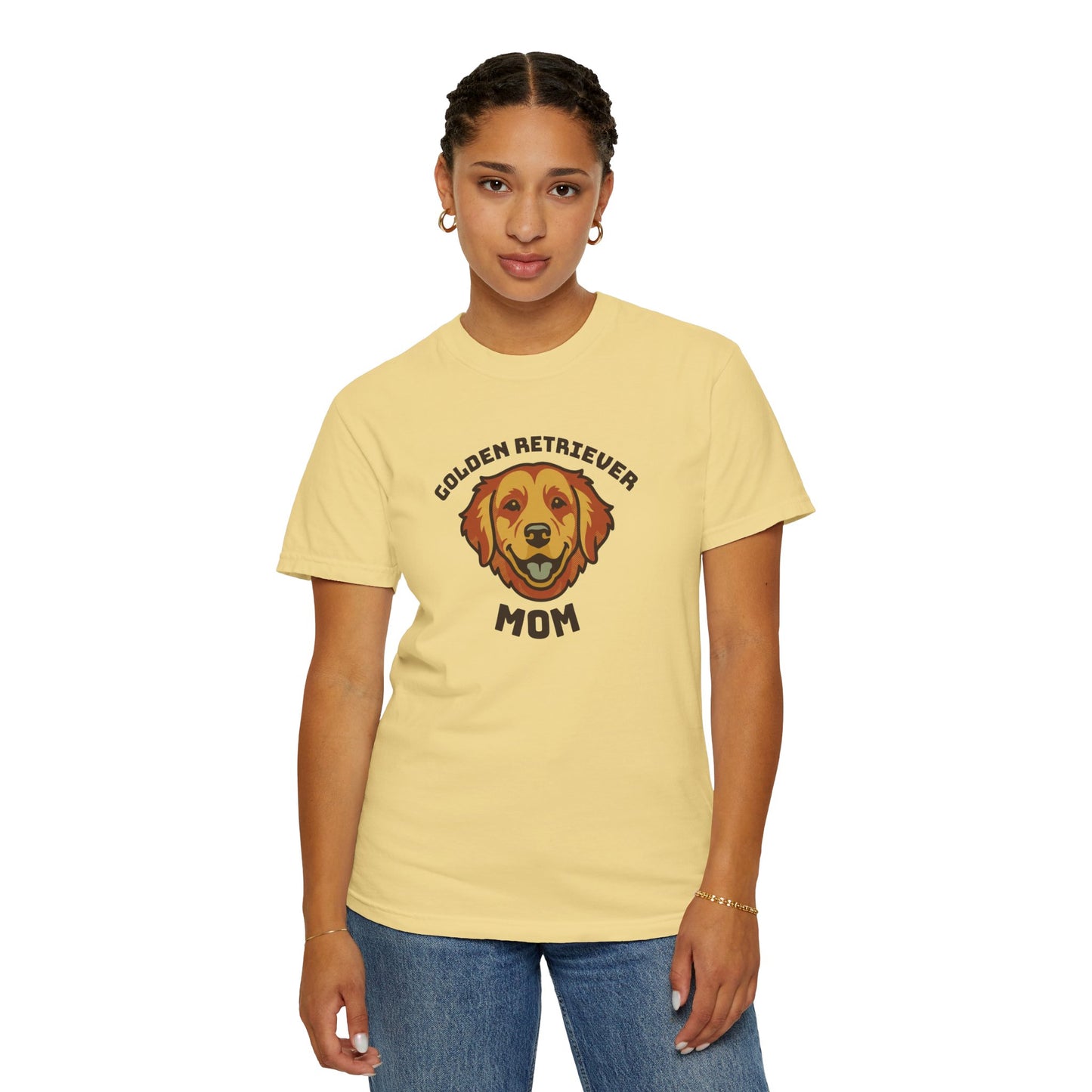 Golden Retriever Mom Shirt — Retro Dog Mom Gift Tee for Women