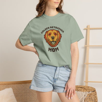Golden Retriever Mom Shirt — Retro Dog Mom Gift Tee for Women