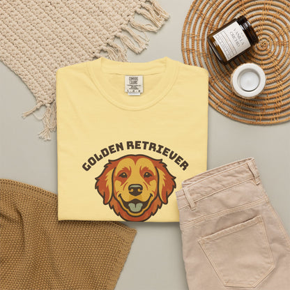 Golden Retriever Mom Shirt — Retro Dog Mom Gift Tee for Women